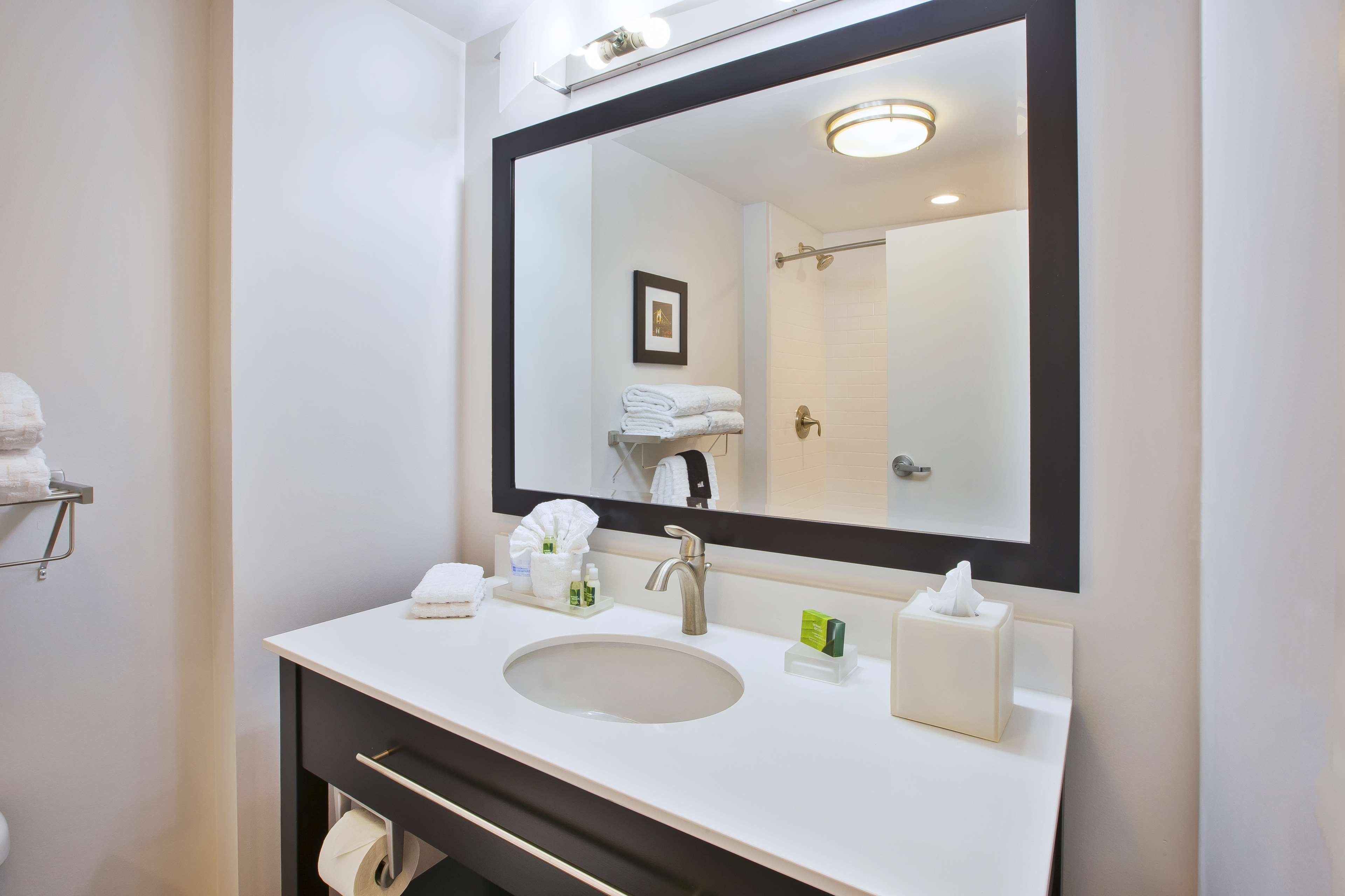 Best Western Plus Cranberry-Pittsburgh North Кранбери Тауншип Екстериор снимка