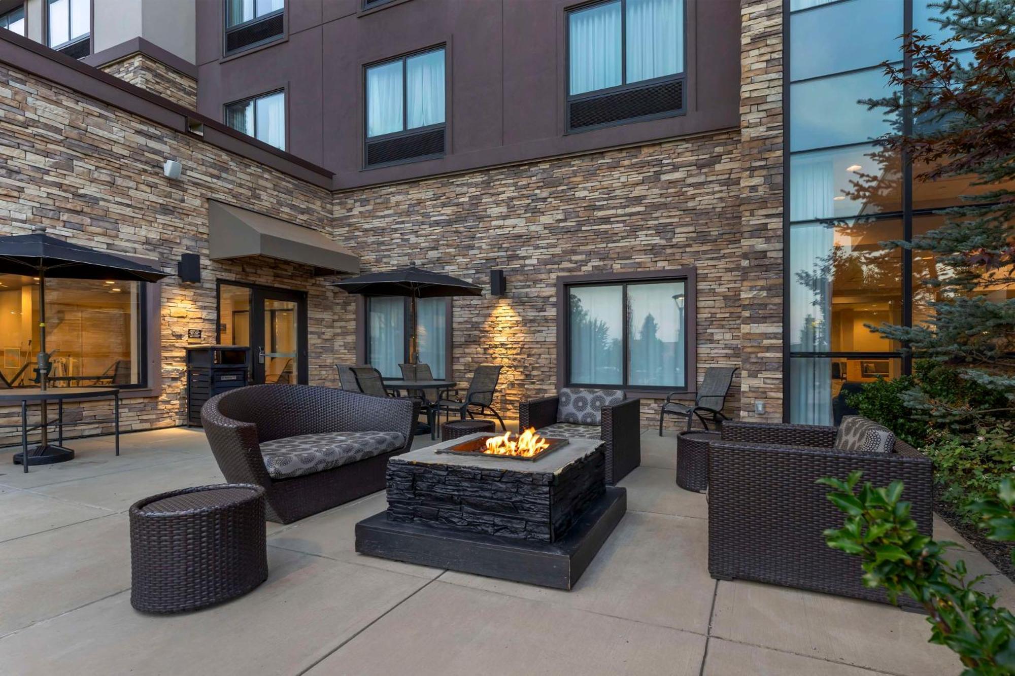 Best Western Plus Cranberry-Pittsburgh North Кранбери Тауншип Екстериор снимка