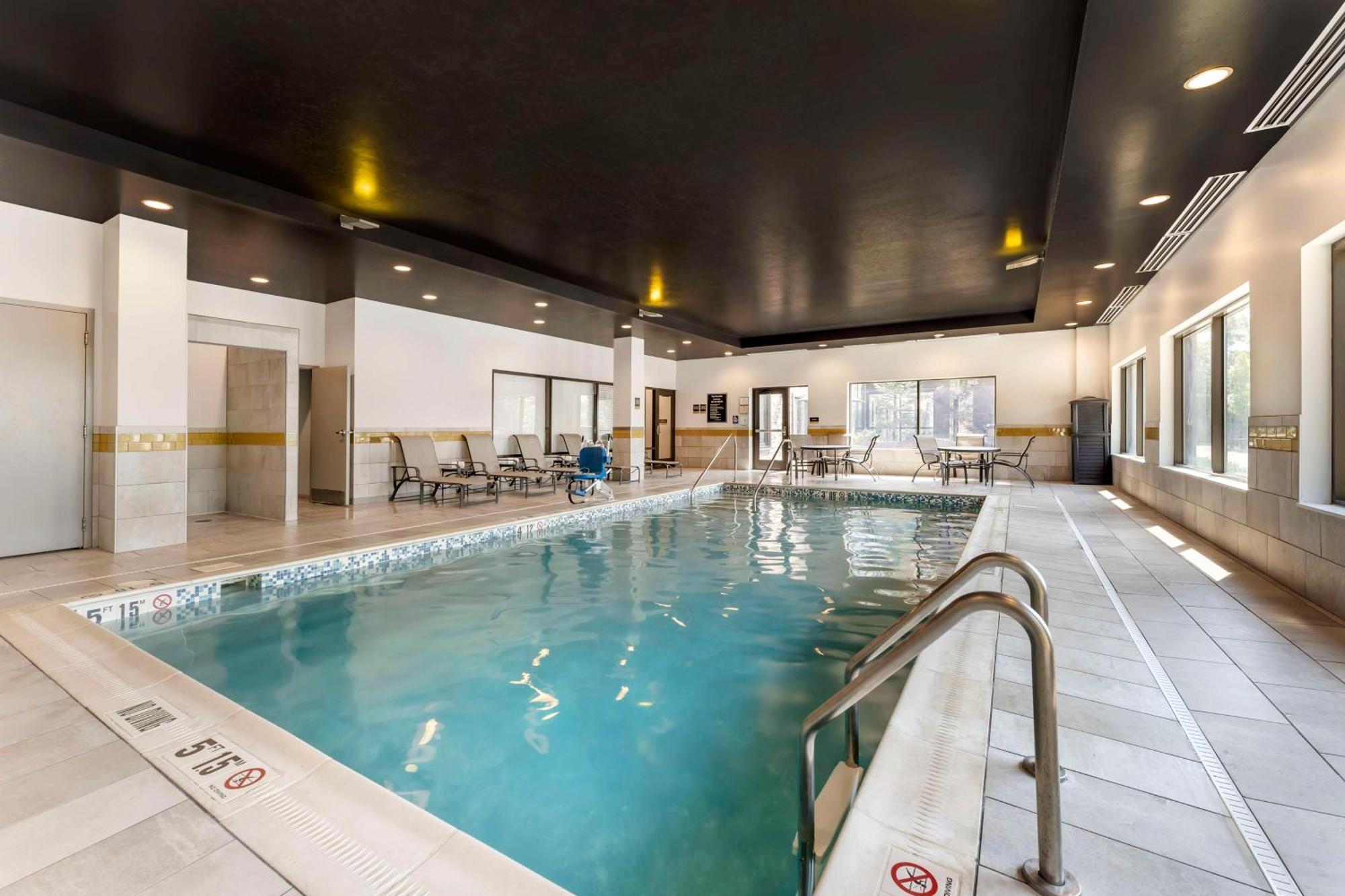 Best Western Plus Cranberry-Pittsburgh North Кранбери Тауншип Екстериор снимка